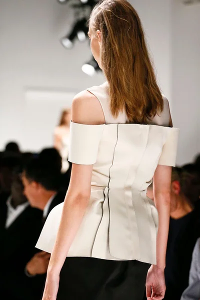 Look 40